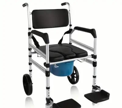 Chaise d’aisance pour personne à mobilité réduite . Utilité pour aller à la toilette et aussi pour l...