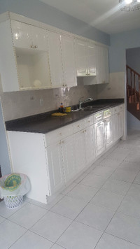 4 bedroom upper unit of a detached house for rent from May 1st