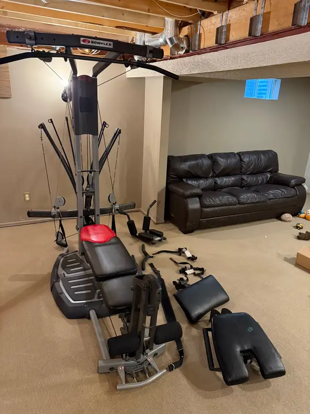 Bowflex Ultimate 2 - Very Good Condition! in Exercise Equipment in Saskatoon - Image 4
