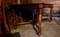 Table de salle à manger vintage