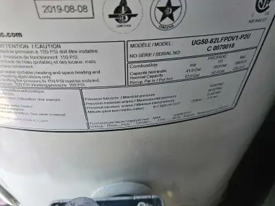 50 gallon direct power vent propane tank water heater. 62000 btu. GIANT brand. Some scratches and de...