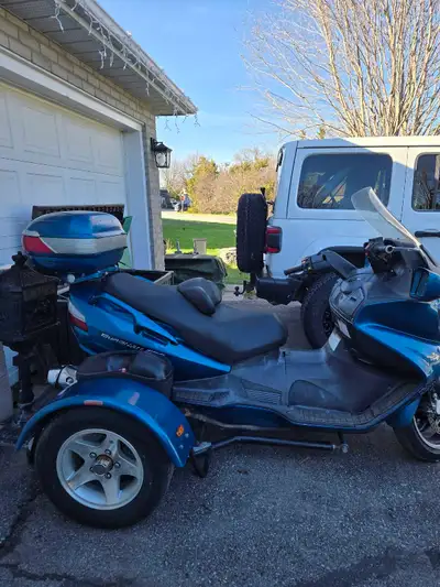 650cc suzuki burgman executive trike conversion , new brakes,new tires , new battery cones with givi...