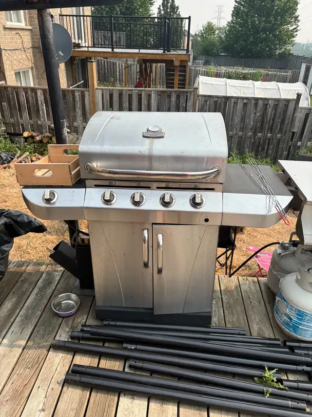 barbecue for free in Free Stuff in Mississauga / Peel Region - Image 4