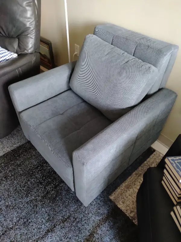 FAUTEUIL LIT in Couches & Futons in City of Montréal - Image 3