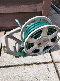 Free manual hose reel with hose & spray gun