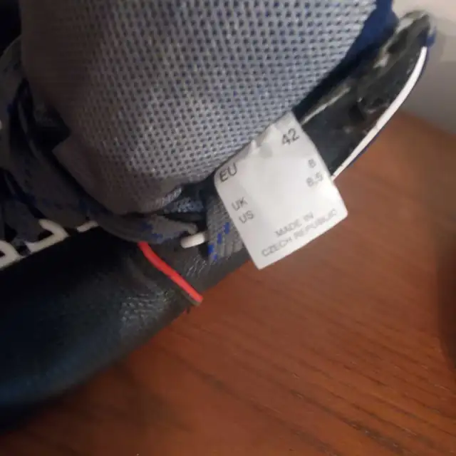 New 3 PIN Cross Country Ski Boots  EUR 42 / 43 in Ski in Barrie - Image 6