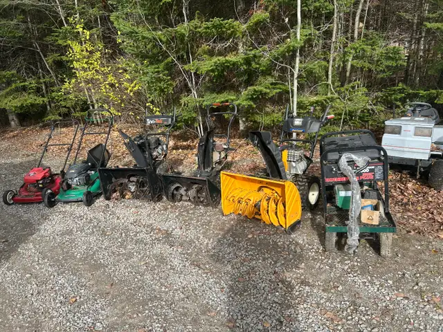 Snowblowers, generator, lawn mowers for parts or repair in Lawnmowers & Leaf Blowers in Ottawa - Image 2
