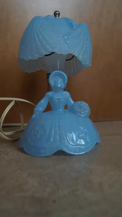SOUTHERN BELLE BOUDOIR LAMP - VINTAGE, View more
