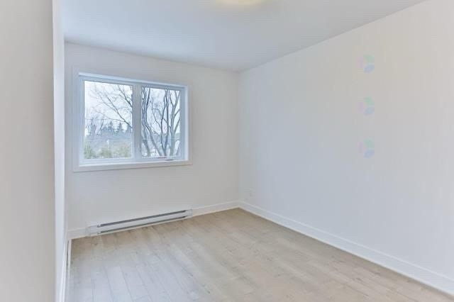 Cession de bail — Magnifique logement  2 étages 4 1/2 REPENTIGNY — photo 2