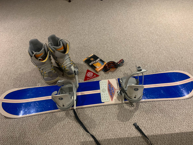 Snowboard set up          “boots are sold “ in Snowboard in Trenton