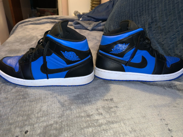 jordan 1 mids in Men's Shoes in Barrie