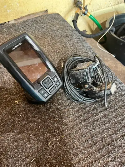 Garmin Striker 4