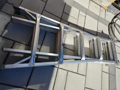 The Ladder is very good condition.