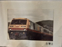 Cadre et photo originale Bombardier du 1er train LRC en 1982