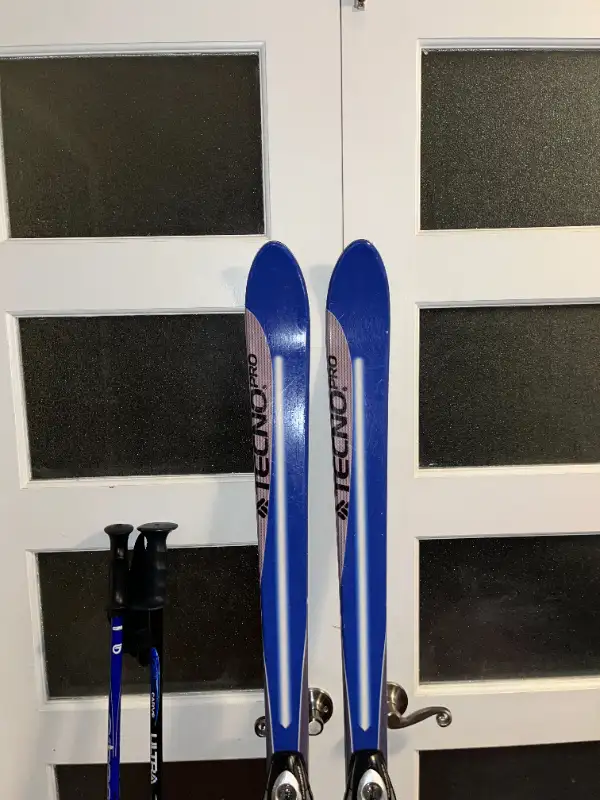 167 Tecno Pro ski with boots ,poles in Ski in Markham / York Region - Image 5
