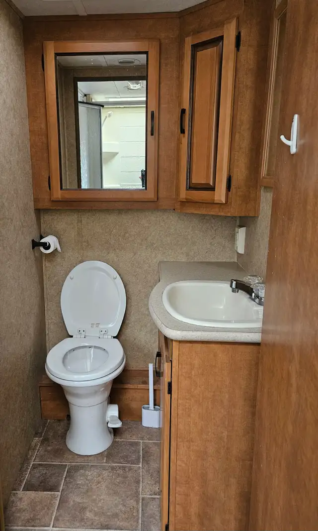 Motorisé Classe C in RVs & Motorhomes in Lanaudière - Image 7