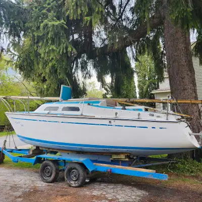 23 ft sail boat By Paceship serial #301(similar to Catalina) 3 Sails Dual axles trailer May be able...