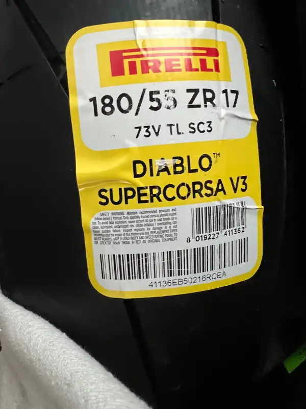Pirelli Diablo Supercorsa V4 tires rear 180/55/17 120 street dot in Other in Barrie - Image 5