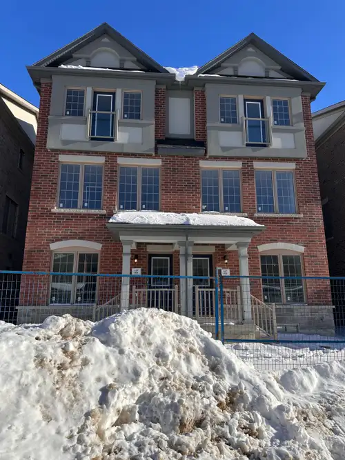 Don’t miss this rare opportunity to own a brand new, never-lived-in semi-detached home in the desira...