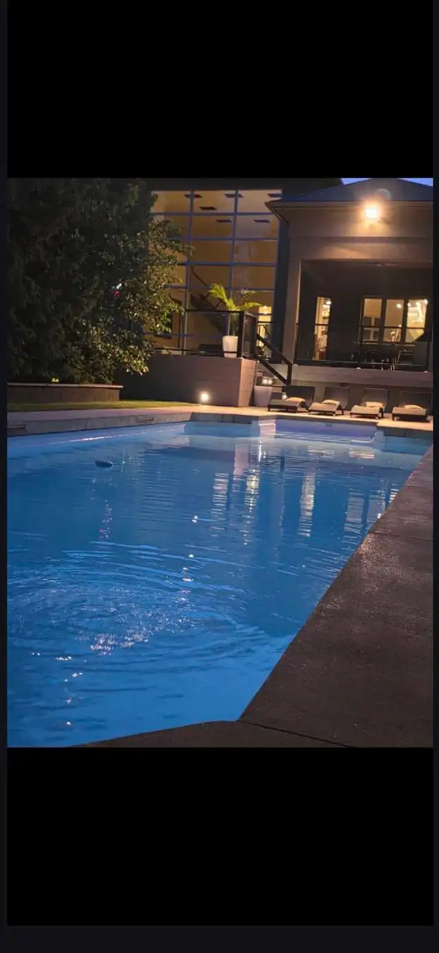 LUXURY HOME - 32 Kenny Crt. Thorold 