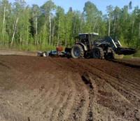 6085 agco white tractor