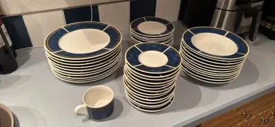 Full 12 piece dish set Dinner plates, bowls, side plates, mugs and saucers. Willing to meet in spruc...