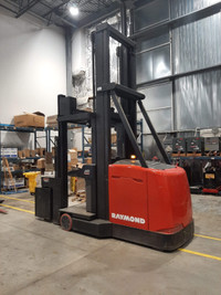 Raymond 960-CSR30T Electric Man Up Swing Reach Turret Forklifts