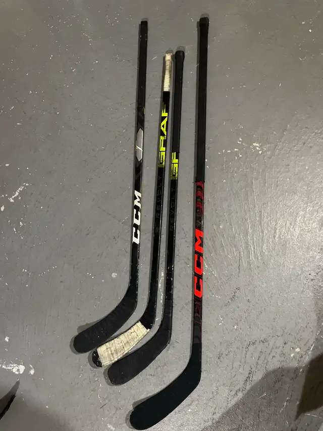 Kids Hockey Sticks in Hockey in Markham / York Region - Image 2