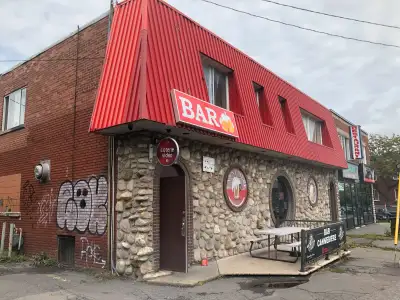 On cherche barmaid ou barman , travaille samedi, dimanche et lundi soirs, avec expérience.