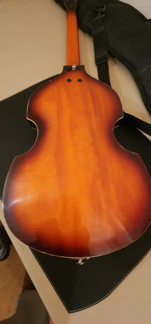 Late 1960s Guyatone SG-52T Violin Guitar MIJ Vintage Hollow Body in Guitars in Edmonton - Image 9