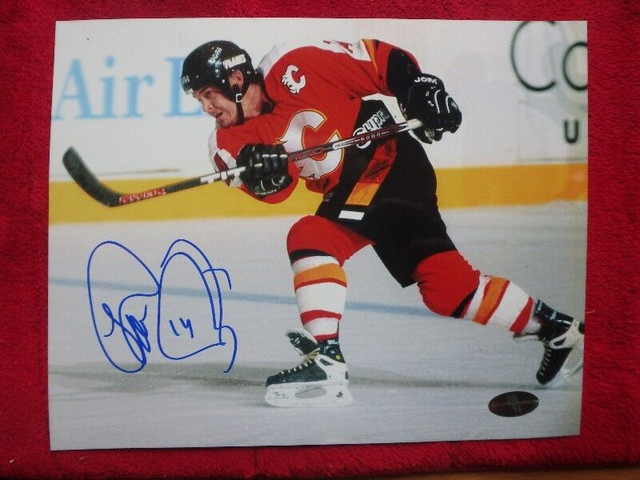 THEO FLEURY Calgary Flames Signed 10 x 8 Photo With COA in Arts & Collectibles in Dartmouth