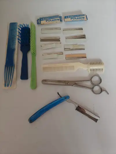 Rasoir ciseaux coiffure fer à friser coupe ongles limes, View more