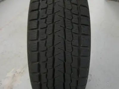4 pneus d'hiver YOKOHAMA ICE GUARD G075 116S XL En parfaite condition Les 4 pneus sont identiques Pr...