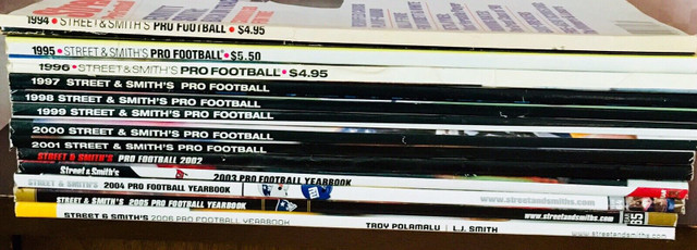 N.F.L -STREET & SMITH’S -PRO  FOOTBALL MAGAZINES. in Magazines in St. Catharines - Image 2