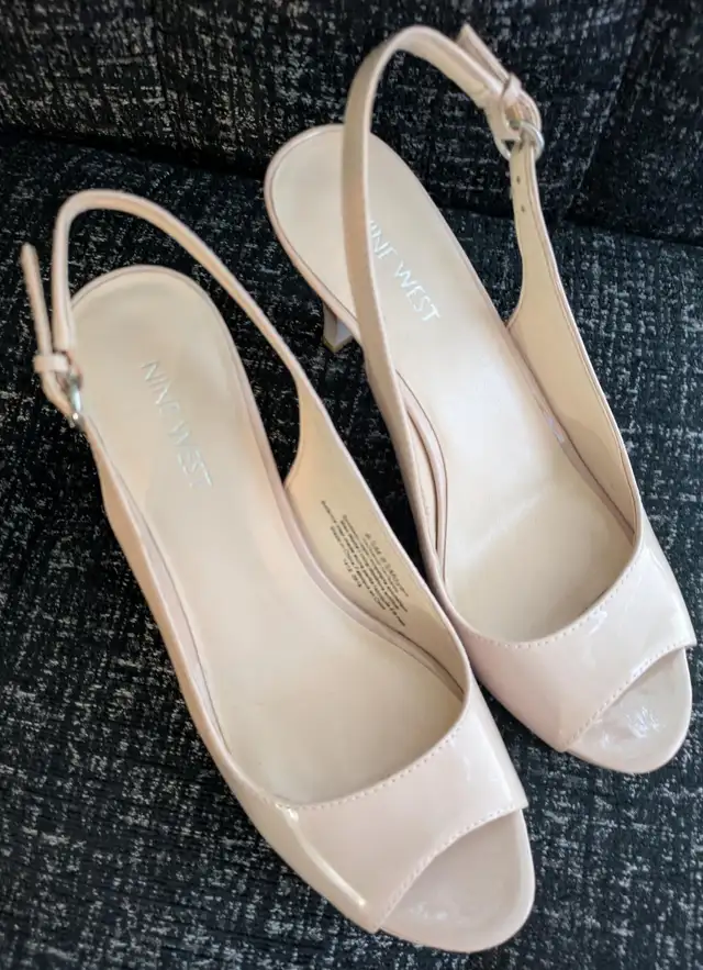 Nine West Beige Patent Open-toe Pumps in Women's - Shoes in Calgary - Image 2