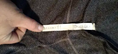 Lululemon size 6 Capri, View more