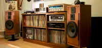 Cash paid for vintage stereo equipment and vinyl