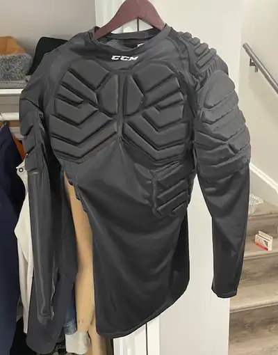 CCM Padded Goalie shirt (Adult Large), View more