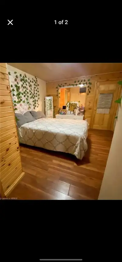 1 spacious bedroom availabale in a 3 bedroom house