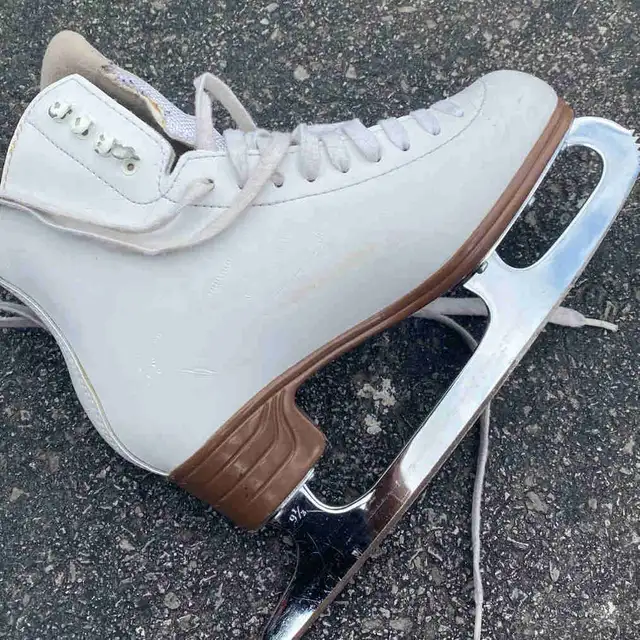 Patin pour fille Jackson Mystique taille 5.5 in Skates & Blades in Laval / North Shore - Image 2