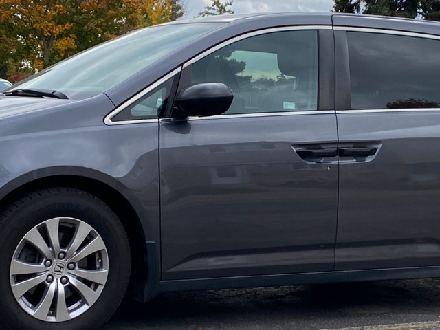 2017 Honda Odyssey SE dans Autos et camions  à Région d’Oakville/Halton - Image 2