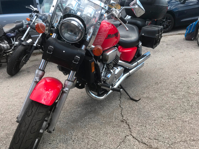 Red 1999 Honda Magna 750 | Runs Great | Comes with Safety in Street, Cruisers & Choppers in Mississauga / Peel Region - Image 3