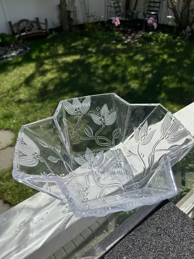 Glass flower decorative bowl, View more
