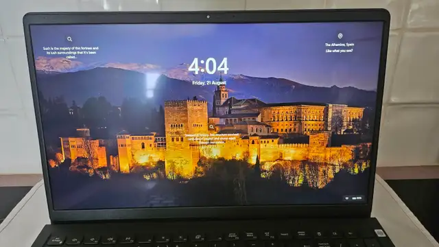 Dell Inspiron 15 3520 15.6" Touchscreen Laptop Win-11 - Like New in Laptops in St. Albert - Image 11