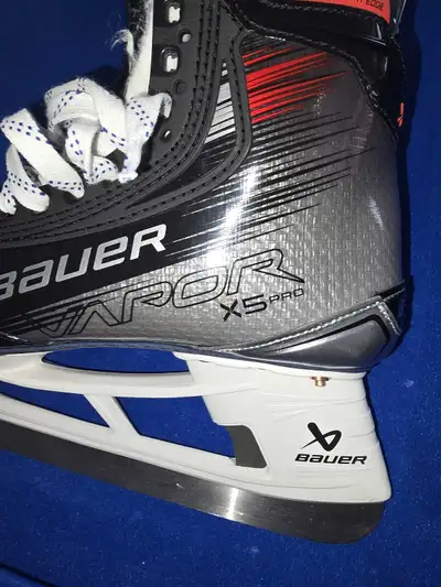 Bauer x5 pro hockey skates size 7, View more