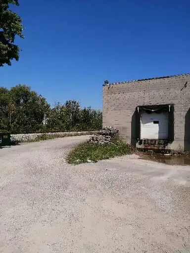 Warehouse, retail, storage space for lease in Commercial & Office Space for Rent in Guelph - Image 9