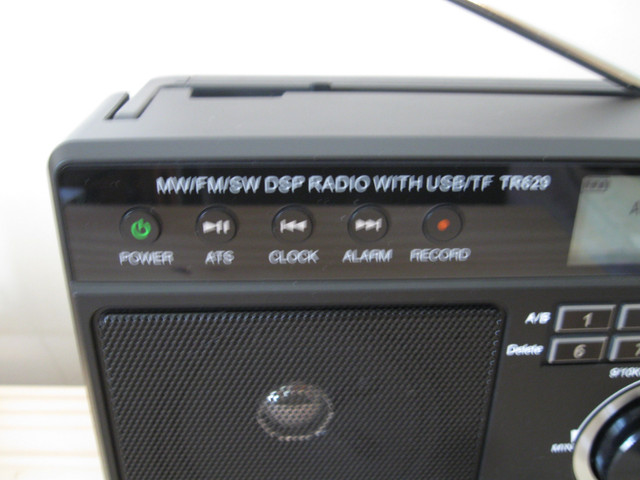 RETEKESS  TR-629  Radio and USB Media Player  AM - FM - SW in General Electronics in North Bay - Image 4