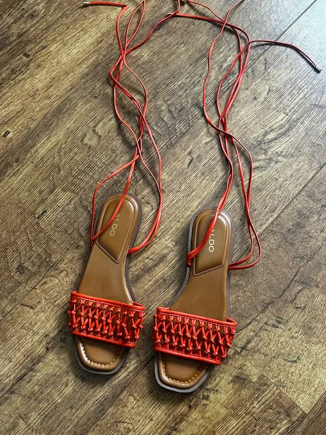 women’s shoes  in Women's - Shoes in Ottawa - Image 2