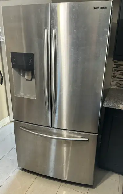 Samsung Fridge $250, View more
