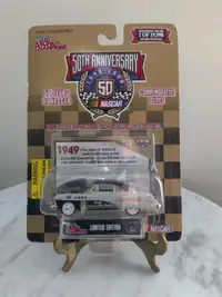 1998 NASCAR Racing Champions 1949 Buick Riviera 1:64 Diecast Car
